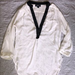Blouse/sheer top
